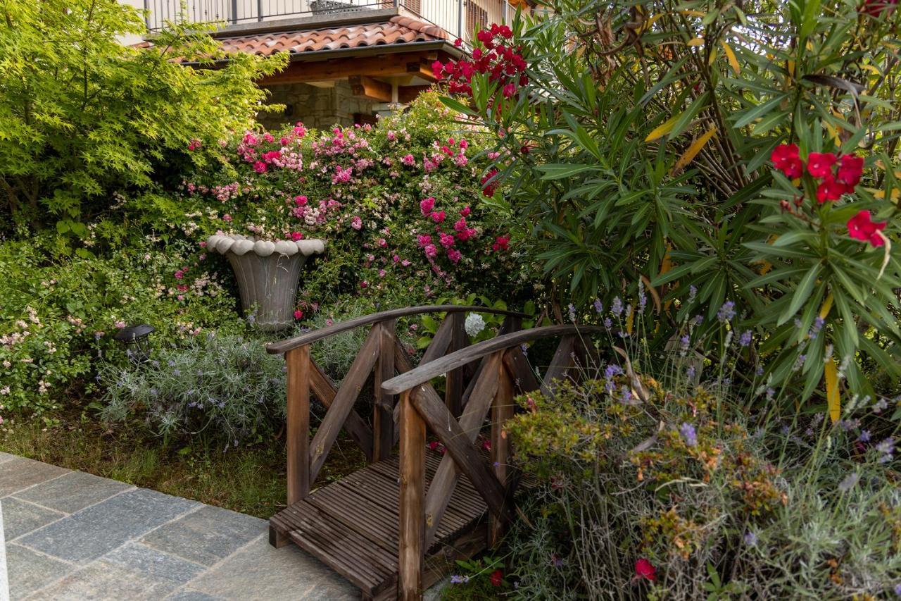 Le Petit Palais Villa Plesio Exterior foto